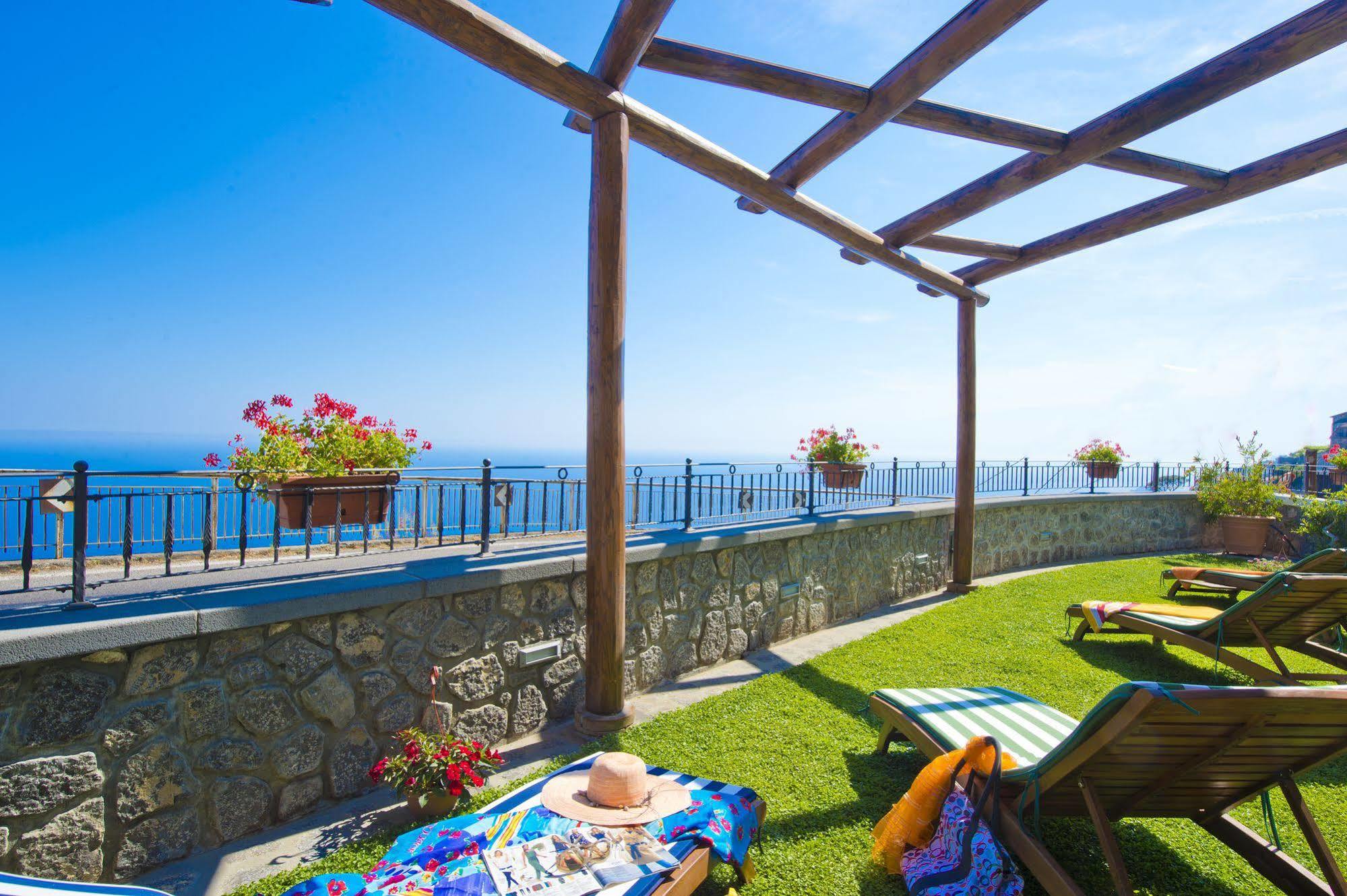 La Mela Blu Bed & Breakfast Furore Luaran gambar
